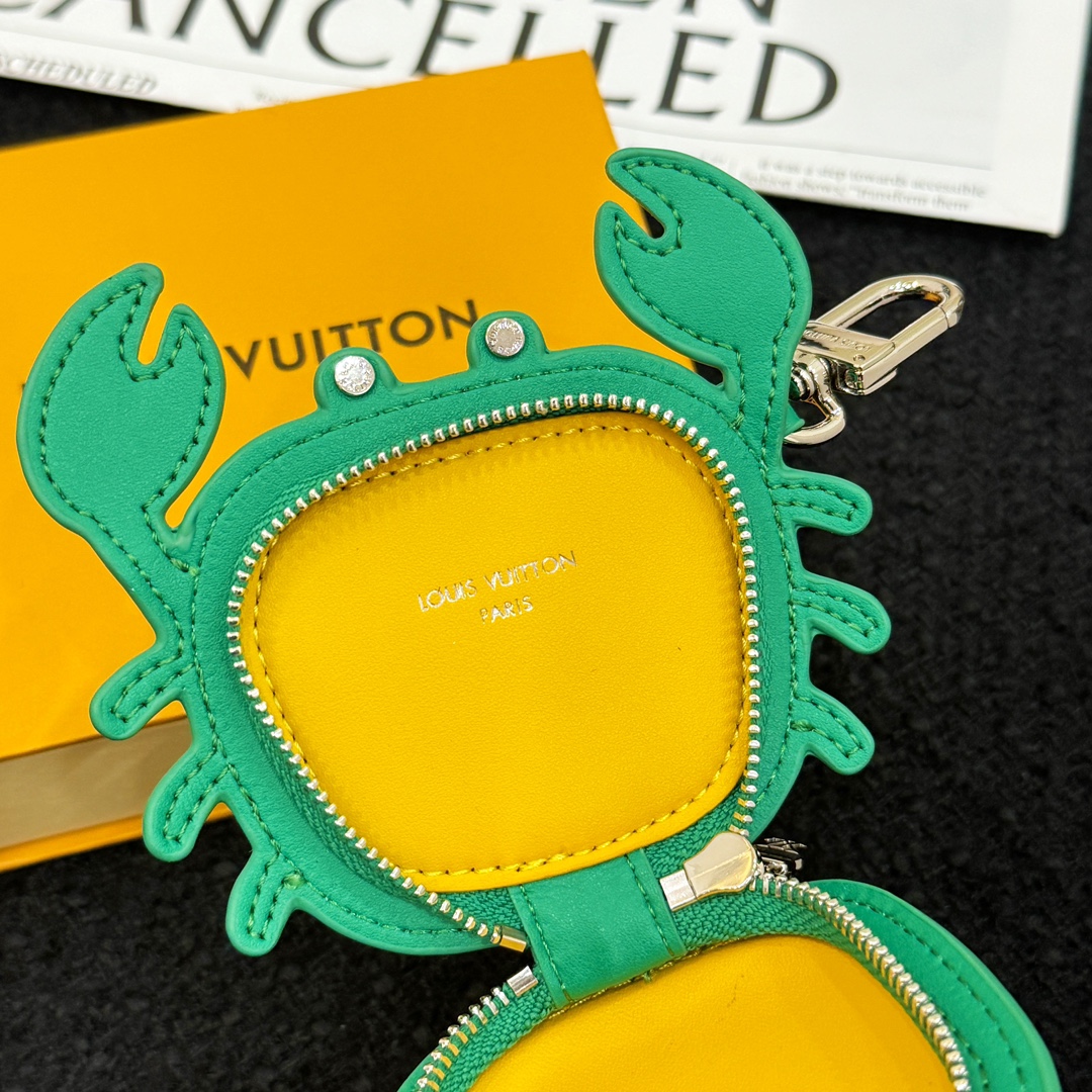 LV Green Crab Bag Charm M01931